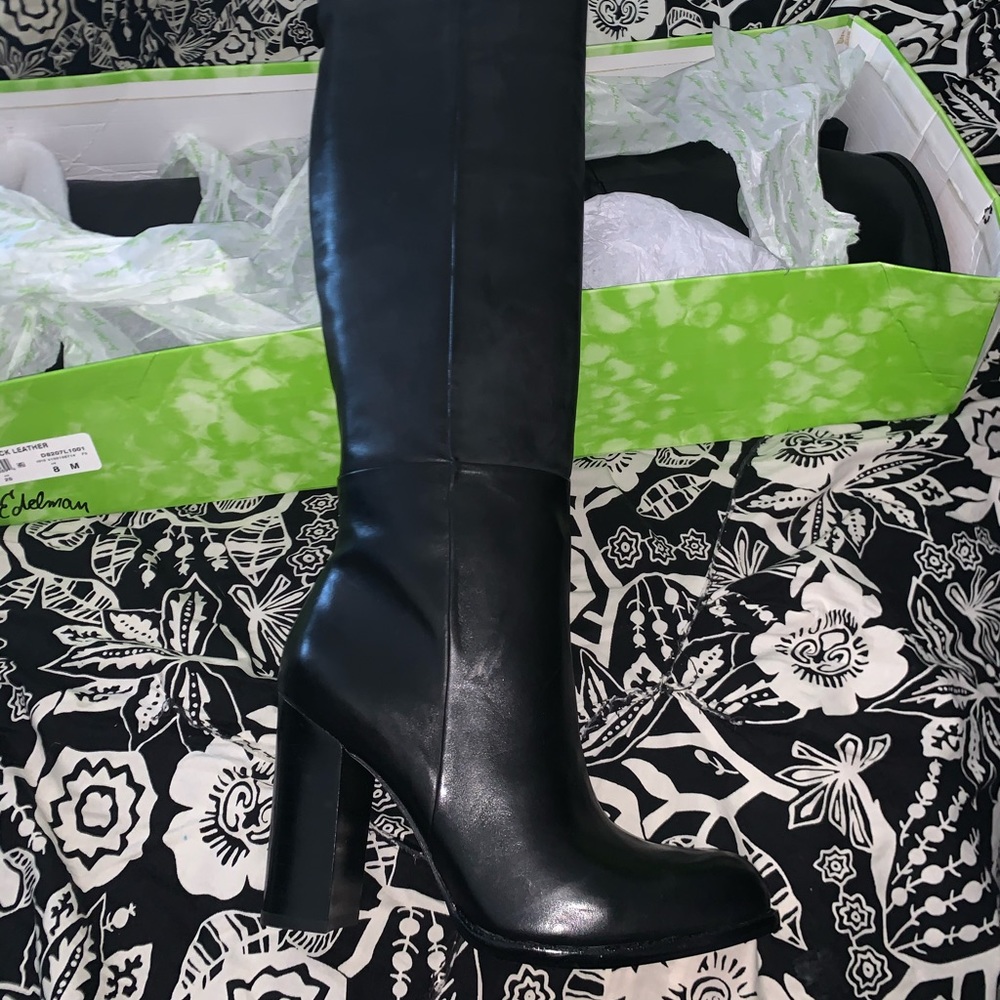 Sam Edelman boots size 8